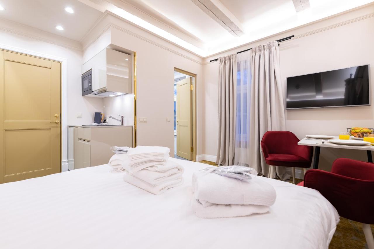 Hotel Meltzer Apartments Talin Exterior foto